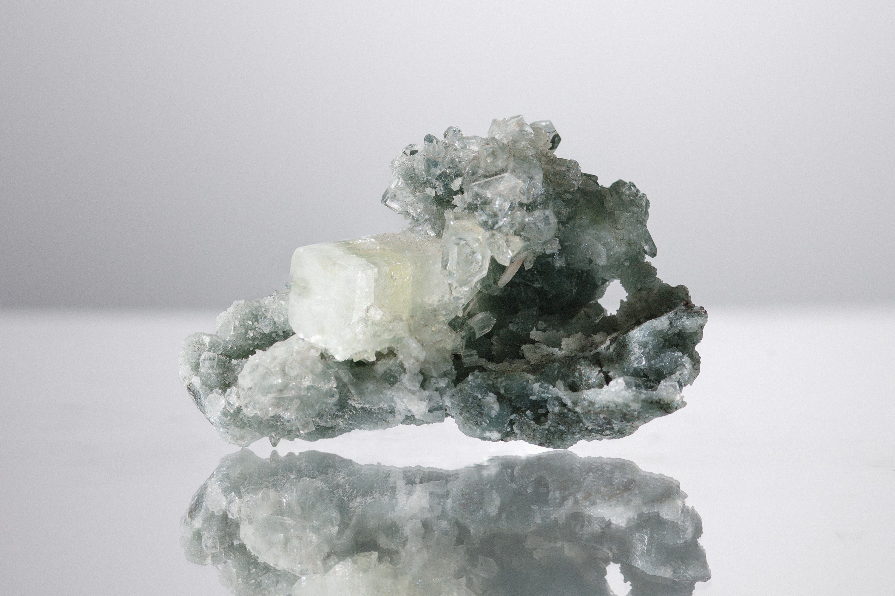 Apophyllite - Druzy Green